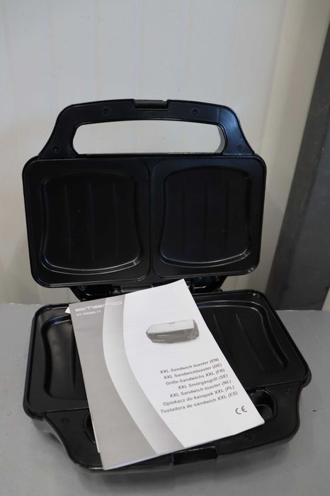 Сандвич тостер Emerio ST-109562, Без изтичане, 900 W