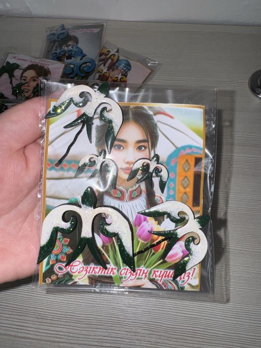 Брошка серьги и заколка