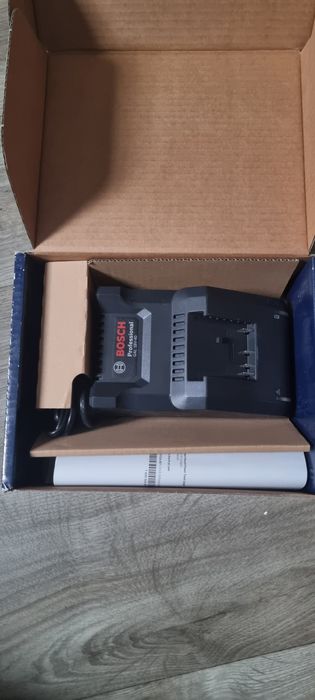 Зарядное устройство  Bosch 18-40 Пишите WhatsApp