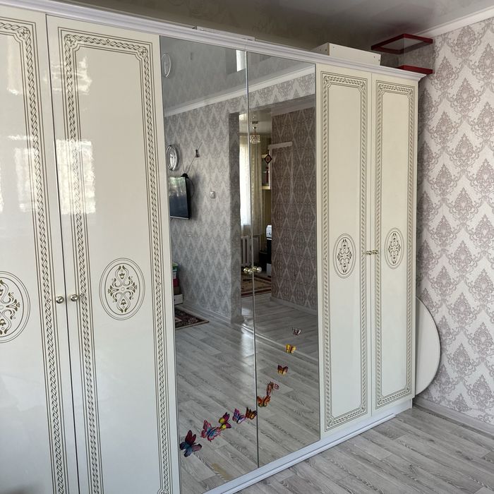 Продам шкаф 200 000 тыс