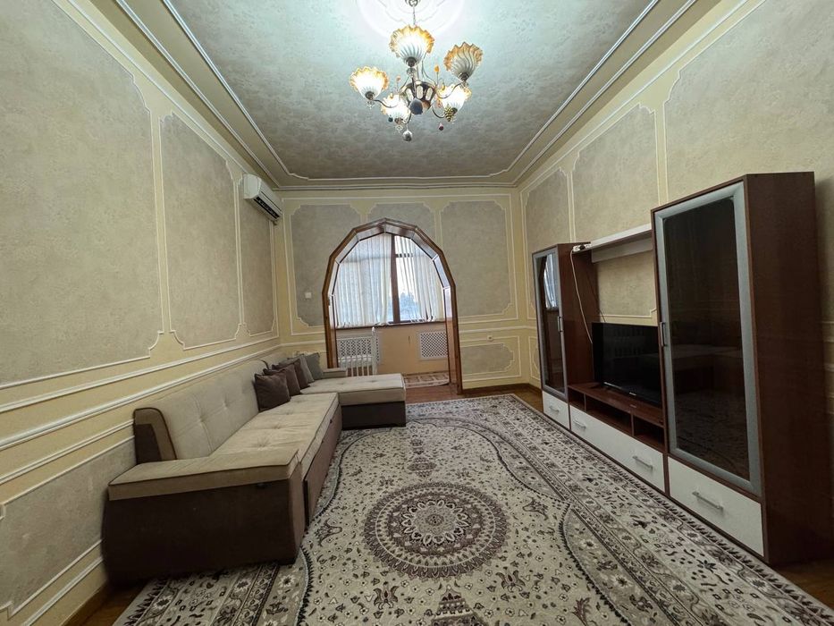 Квартира продается 3/5/5 на Юнуса Раджабий