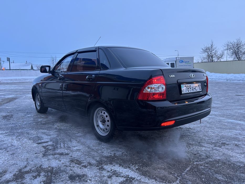 Продам приору 2011 год