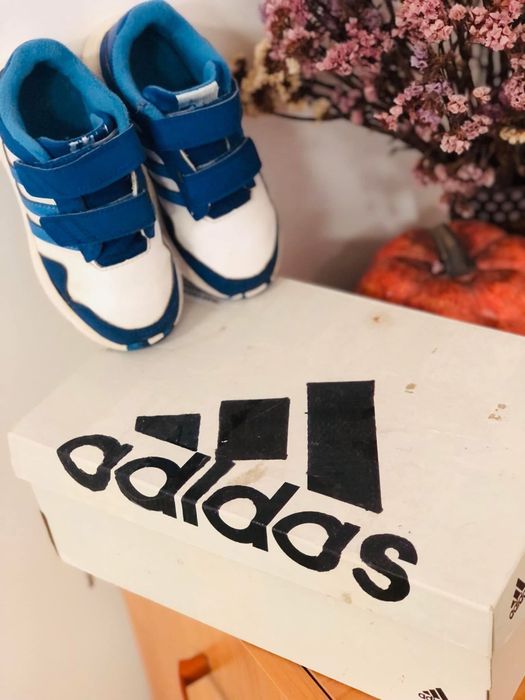 Adidasi baiat ADIDAS-marimea 27-28,inter17,5cm,ca piele Geox,Salomon
