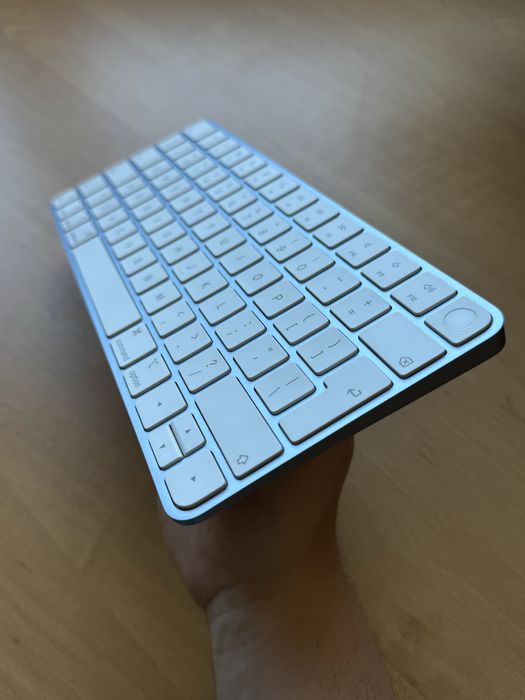 Apple iMac 24” M1 / 16GB RAM / 256GB SSD / 4.5K Retina