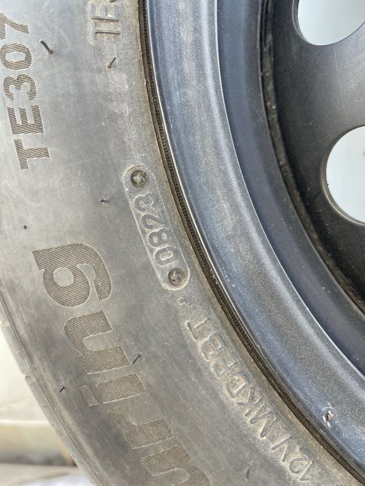 Продам комлпект шин с дисками