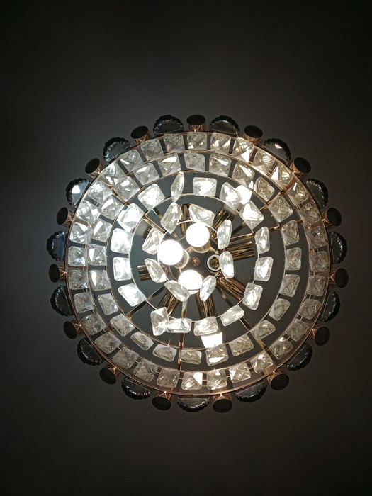 Люстра очень красивый