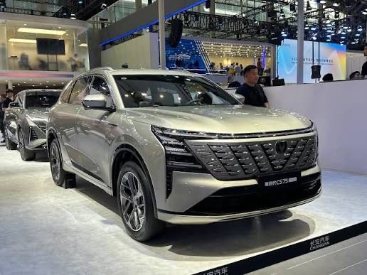 Бампер для Changan CS 75  plus