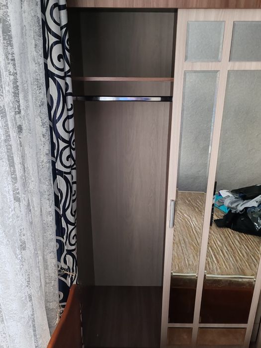 Шкаф- купе четырёхдверный