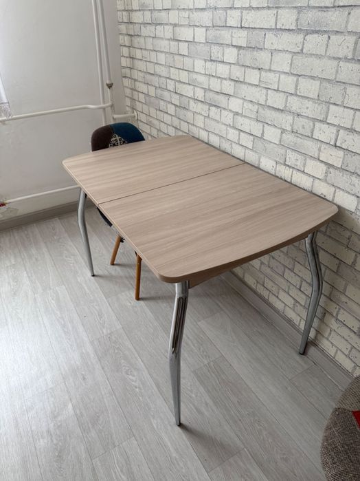 Стол кухонный раздвижной