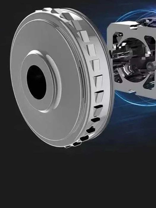 Пылесос с аквафильтром от немецкой компании UAKEEN.