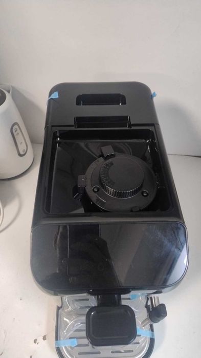 Нова Кафемашина-Автомат Heinner 1350W 20 бара Еxpresso Americano