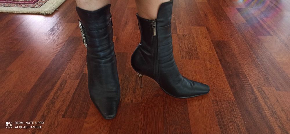 Продам женскую обувь