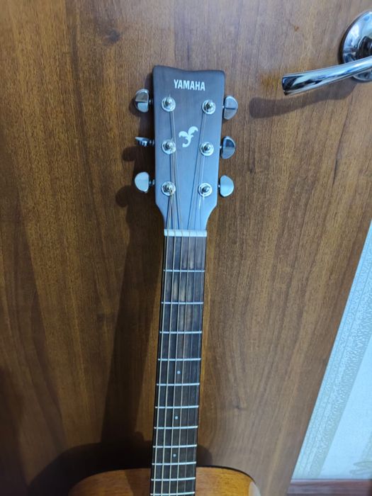 Срочно продается гитара Yamaha