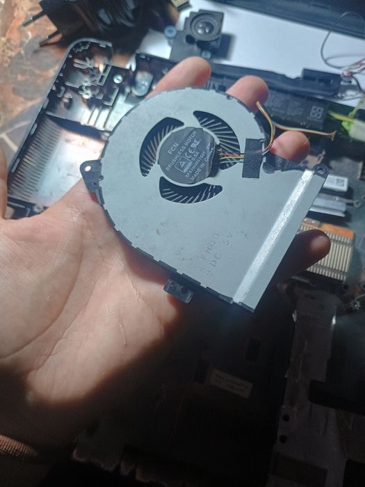 Piese laptop ASUS X541U placă de bază DEFECTĂ. Cooler, CD-ROOM, placă conexiuni, ecran, carcasă, heat sink, modul Wi-fi rețea, difuzoare, încărcător