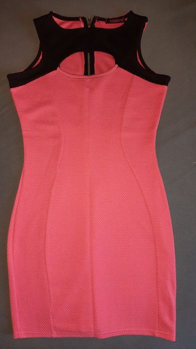 Къса рокля цвят диня