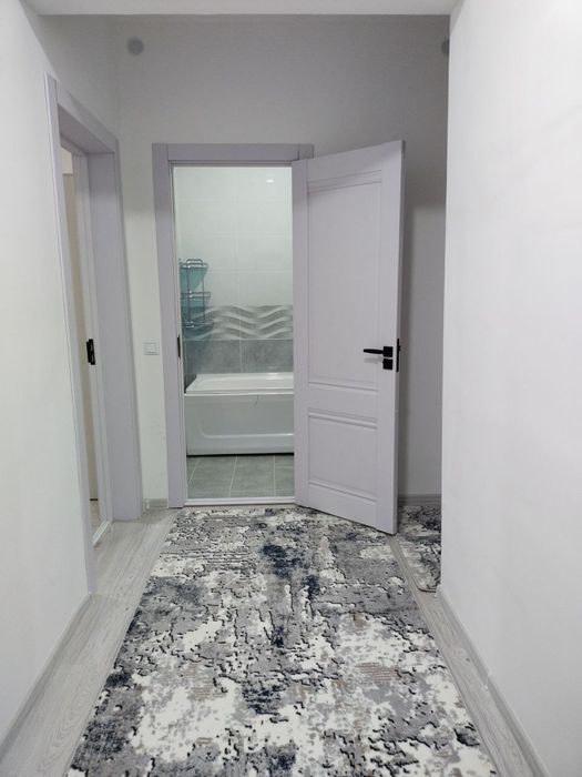 Vodnikda qizlar va ayollar uchun Bezmakler kvartira