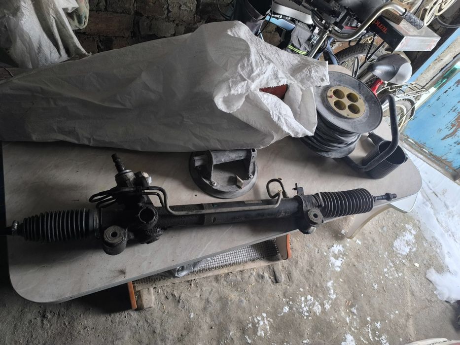 Продам рулевую рейку RX350