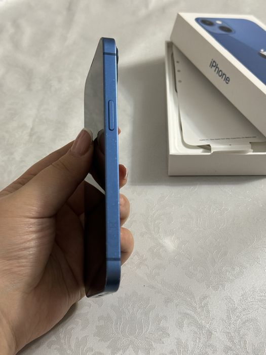 Айфон 13 в хорошем состоянии