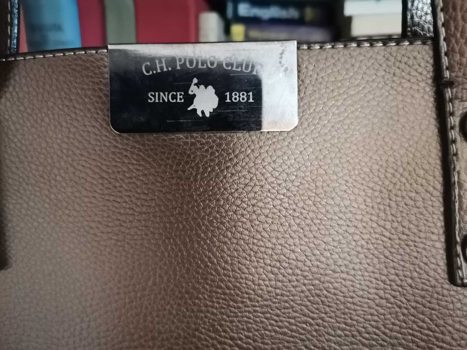 Нова дамска чанта