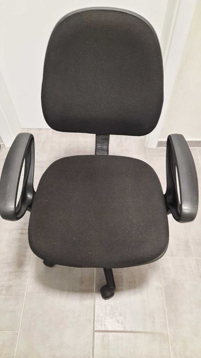 Офис стол - изключително запазен