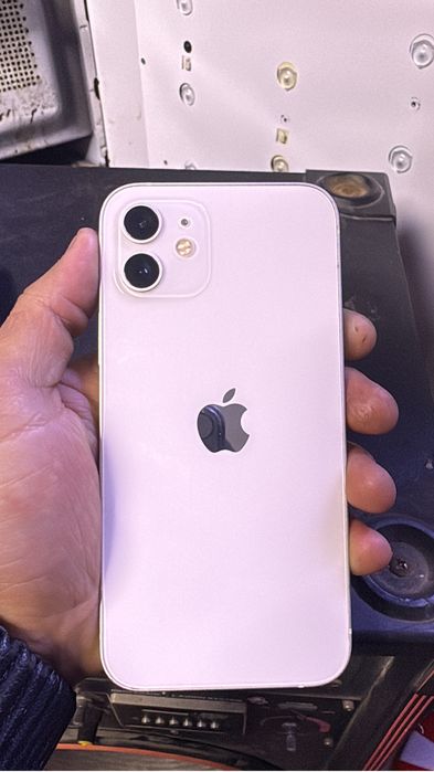 Айфон 12 сатылады