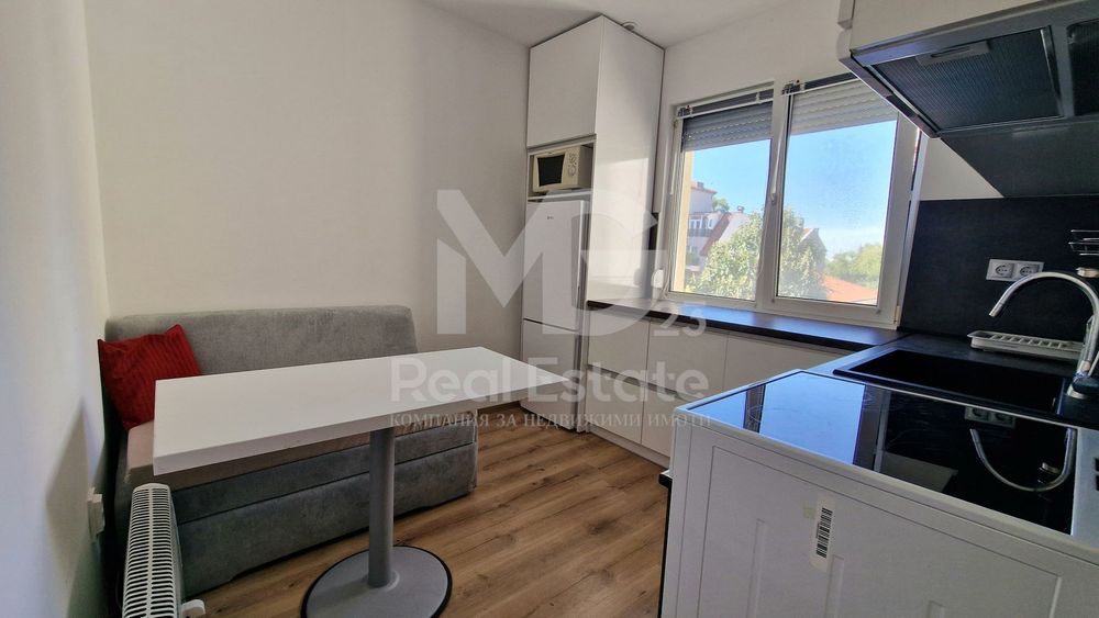 Дава се под наем Двустаен апартамент в Пловдив, Център - 60 кв.м за 459 € - Снимка #5