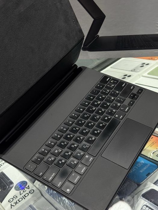 iPad Pro 12.9 keyboard