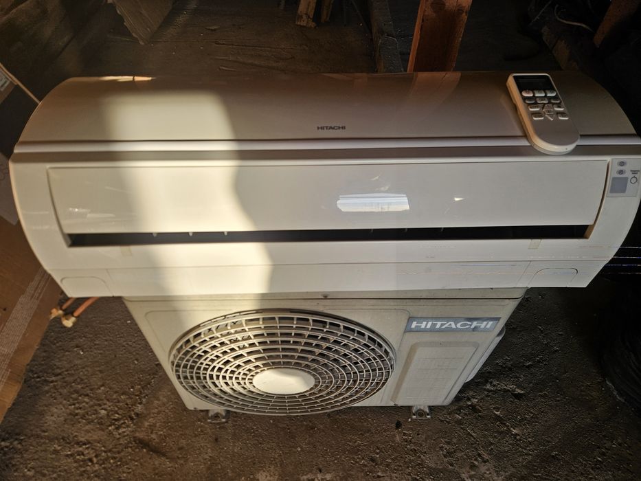 Aer conditionat Hitachi 12000btu inverter sh