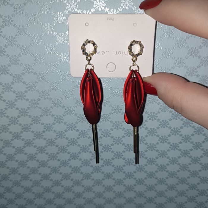 Продам серёжки новые