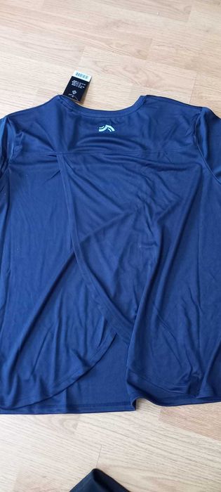 Set 2 Tricouri sport dama ,marime L ,noi