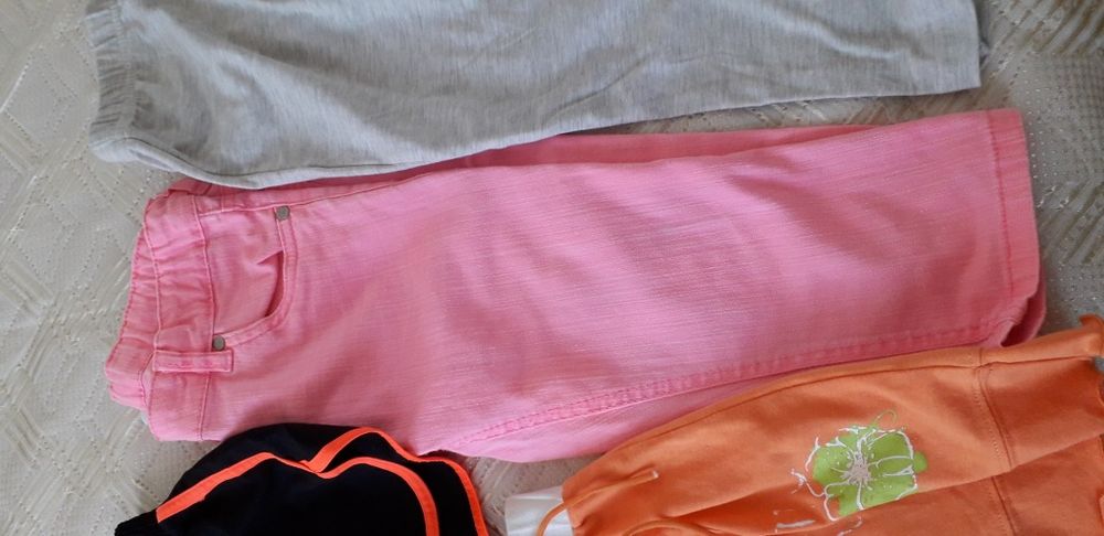 Летен лот/къси гащи и клинове за  момиче р.122-128./за 15 лв