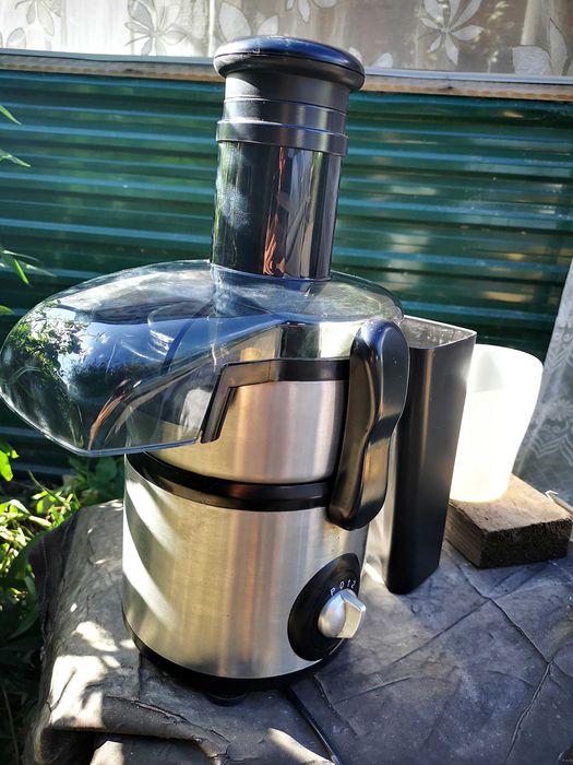 Соковыжималка электрическая