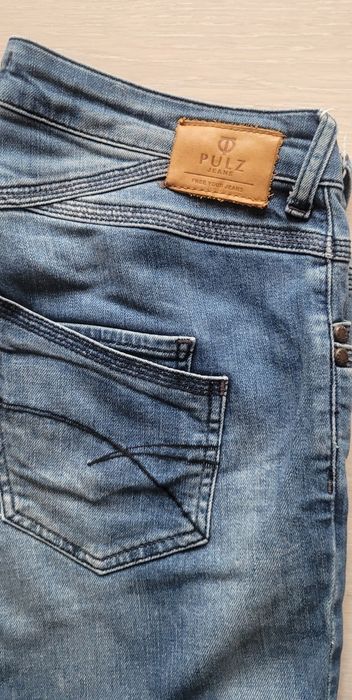 Дънки на Bershka и Zara  размер М