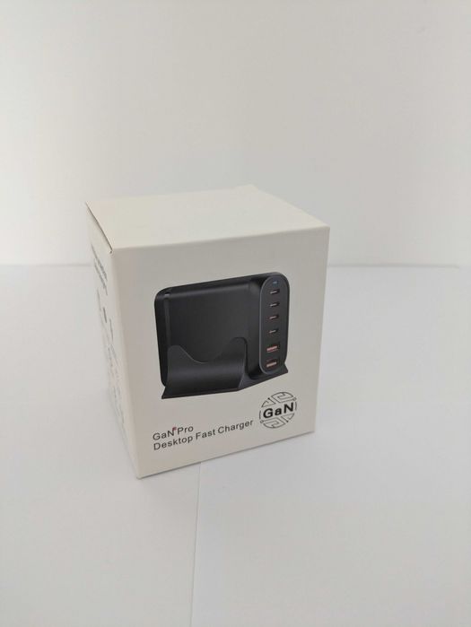 GaN Pro 200W Desktop Charger