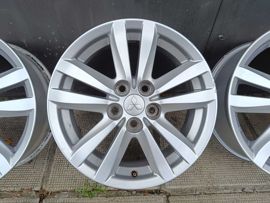 ОРИГИНАЛНИ джанти 17 ' 5x114,3 Mitsubishi Hyundai Mazda Kia 67,1 ET46