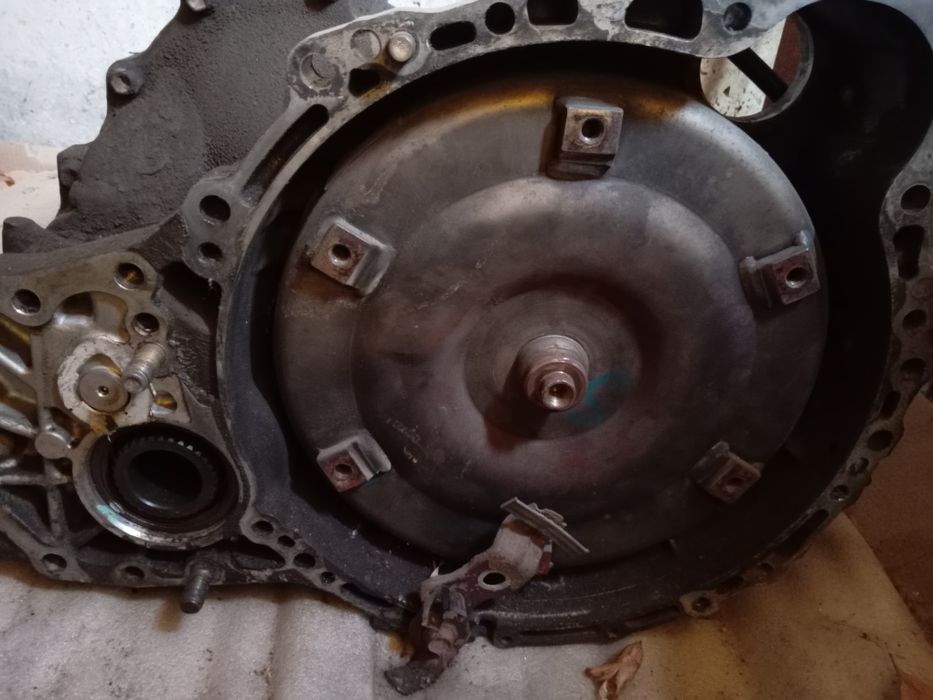 Коробка на лексус