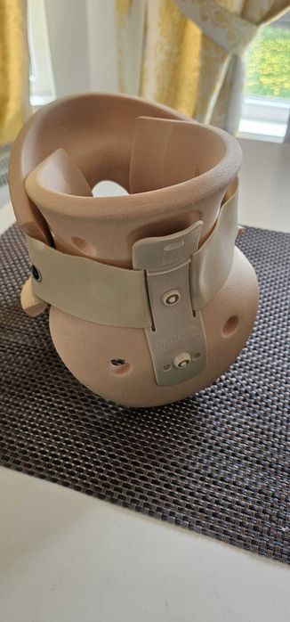 Guler cervical rigid M
