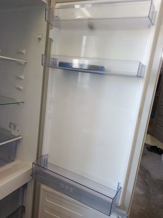 Холодильник beko