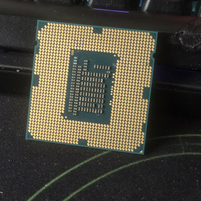 Продам i3 - 3240