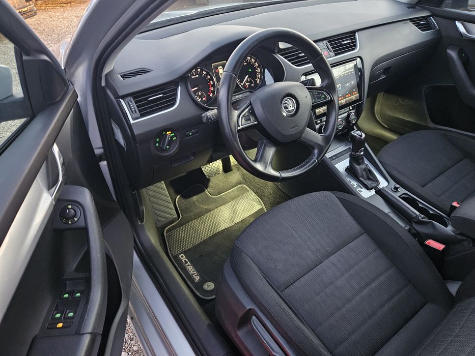 SKODA Octavia 3 ~ Euro 5 ~ 1.6 tdi 110 Cp/DSG/Berlina/SenzPark/Navi/Sc Incalzite/