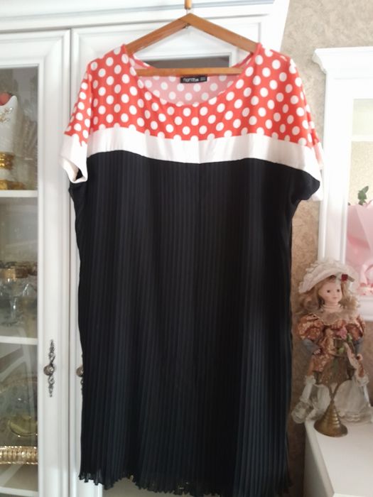 Продам женскую одежду 54-56 р