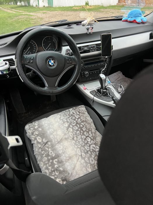 BMW 3 Series 2011 — imagine 3