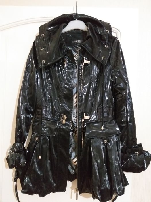 Польта тёплые и Плащ-пальто.Сост.отличное.S-ка.Италия.(смФоткиВещей)