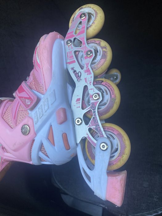 Продам роликовые коньки