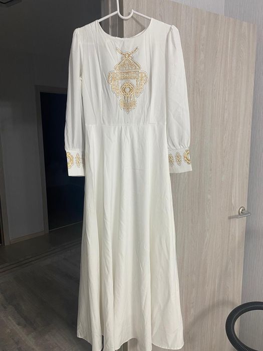 Срочно продам платье