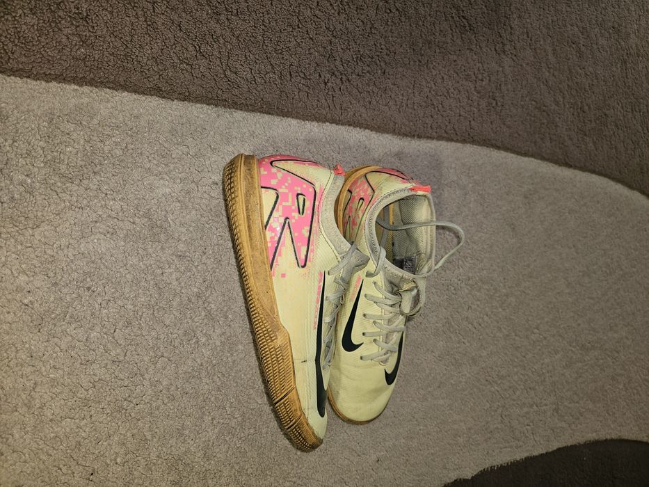 Ghete fotbal Nike , nr 36