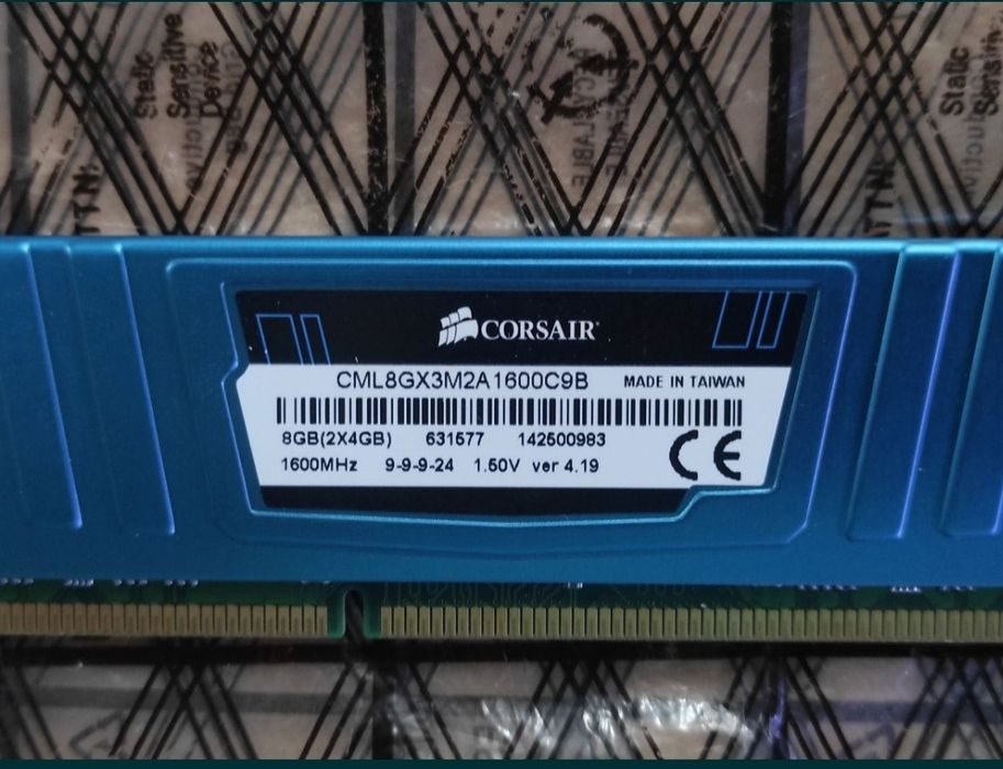 Память DDR3 4 Gb