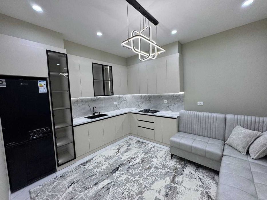 озод шарка  3 хона квартира сотлади