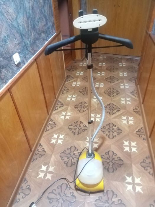 Автоматическая гладильная машина Clatronic HBB 3734