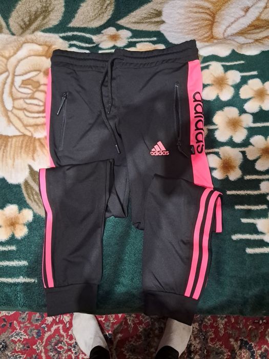 Trening Adidas pentru fetite